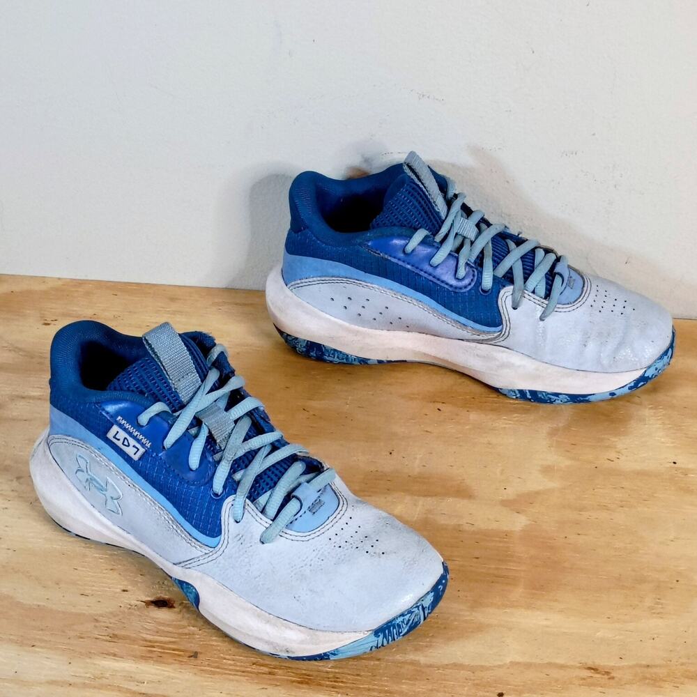 Under Armour Boys Size 5Y LD7 Basketball Shoes Blue White Sneakers 3028513-400